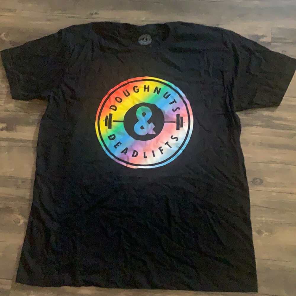 New w/o tags! Doughnuts & Deadlifts Pride Tee